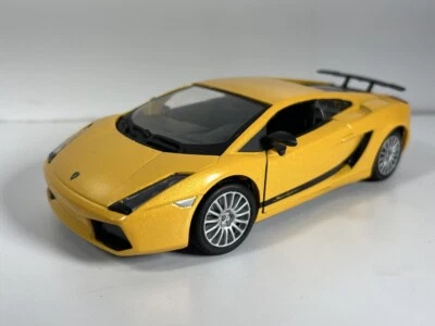 1:24 Motor Max Lamborghini Gallardo Superleggera Yellow - Image 1 of 4