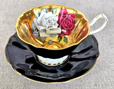 QUEEN ANNE BLACK / HEAVY GOLD CABBAGE ROSE TEACUP & SAUCER SET ANTIQUE VINTAGE - image 1 of 4