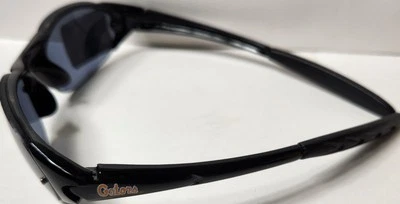 Óculos de sol premium colecionável University Of Florida Gators (UV 400) resistente  - Imagem 1 de 3