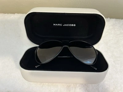 Gafas de sol Marc Jacobs negras aviador piloto con estuche Foto 1 de 4