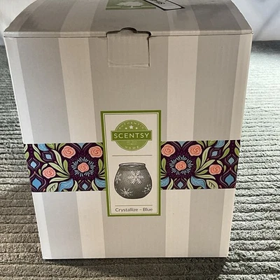 Calentador de tamaño completo Scentsy CRISTALIZE BLUE en caja - ¡NUEVO! Foto 1 de 2