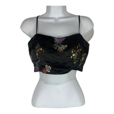 Top corto Honey Punch negro floral bordado satinado talla Samll correas ajustables Foto 1 de 4