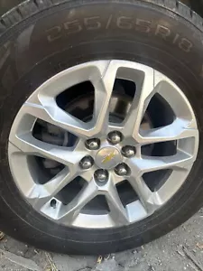 Used OEM 20" Alloy Wheel Rim for 2018-2021 Chevrolet Traverse Premier 5848 - Picture 1 of 1