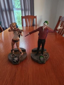 Suicide Squad - 2x Action Figures - 9 Inch - Key Chains - Used/Like New - Picture 1 of 7