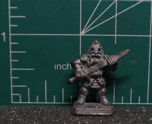 Ral Partha - DWARF SWORD MASTER - Miniatura in metallo scala 25 mm - fuori produzione - Foto 1 di 5