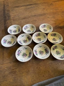 Menge 10 Homer Laughlin Eierschale Georgian Nosegay Beere Dessertschalen Veilchen - Bild 1 von 8