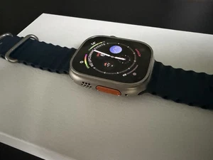 Apple Watch Ultra 2 - Blue Ocean Band - Bild 1 von 8