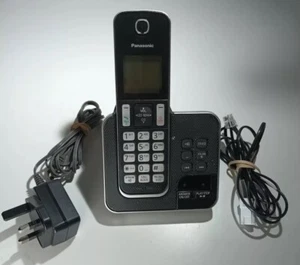Panasonic KX TGD320E Mains Cordless Phone Built In Answering Machine Base - Zdjęcie 1 z 6