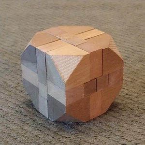 Vintage Kumiki 8 Piece Wooden Octagon Puzzle 2.5" - Picture 1 of 8