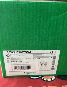 NEW Schneider ATV312H075N4 frequency converter Original and authent 0.75KW - Picture 1 of 2