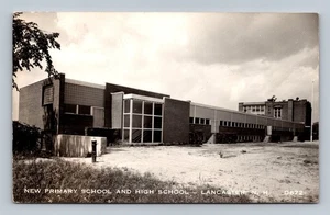 Vintage neue Grundschule & High School Lancaster NH Schwarzweiß Postkarte - Bild 1 von 2