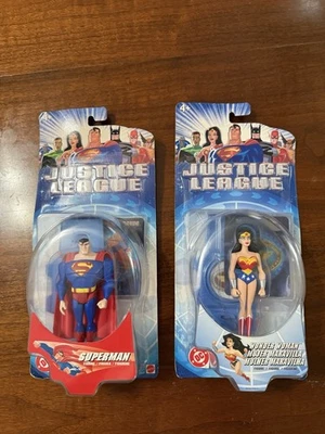 Figuras de acción Mattel Justice League Superman (2002) y Wonder Woman (2003) de colección Foto 1 de 4