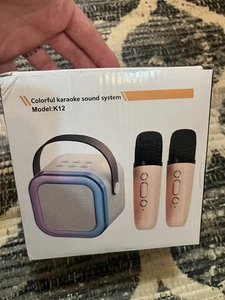 Macchina Karaoke Bluetooth K12 Sistema di Altoparlanti PA Portatile Beige 2 Microfoni Wireless - Foto 1 di 20