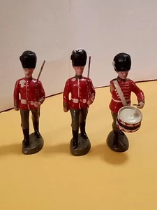 3 Elastolin 10.5cm Composition Scots Guards Marching/Drummer Soldiers Pre WW2 - Picture 1 of 24