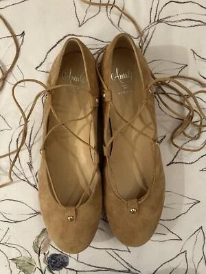 NEW Amalfi by Rangoni Italian Flat Cashmere Sandals 9.5 Narrow - Image 1 of 4