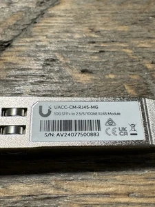 Ubiquiti UACC-CM-RJ45-MG SFP+1/10GBIT RJ45 10GE Transceiver Module - Afbeelding 1 van 4