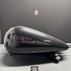 Harley-Davidson 2005 Dyna Super Glide Gas Tank Grey/Red Pinstripes Carb - Picture 1 of 24