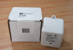 Altronix Plug-in Transformr, 115V in, 16.5V Out, 40V, Grey (TP1640) - Picture 1 of 8