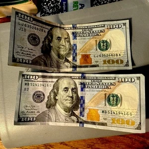 Two $100 Dollar Bill Star Note 2009 Bill  Star ⭐️ Note - Picture 1 of 7