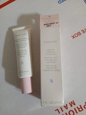 Mary Kay Medium Coverage Foundation, Bronze 607 - 1 fl oz (358200) Pink Cap - Image 1 of 3