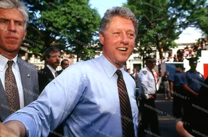 Präsident Bill Clinton in New York City Original Globus 35mm Foto Dia - Bild 1 von 1