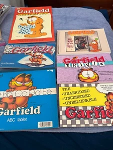 GARFIELD PAPER DOLL SET PLUS COMIC BOOKS & WRITING TABLET - Picture 1 of 6