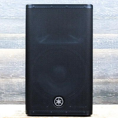 Yamaha DXR12mkII 12" 1100W Class-D 2-Way Bi-Amp Bass Reflex Type Powered Speaker - Image 1 of 4