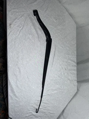 2008 Acura RDX - Driver-side Windshield - Wiper Arm - Image 1 of 3