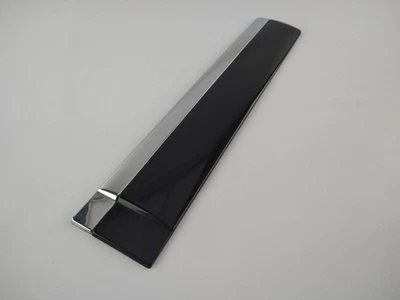 Moldura de puerta trasera izquierda izquierda negra OEM Chevrolet Tahoe GMC Yukon 2009-2014 ✅ Foto 1 de 4