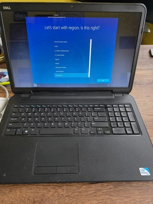 dell inspiron 17-3721 with windows 8  - Image 1 of 4