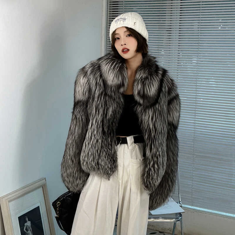 Women's Winter Fox Fur Coat Short Jacket Fashionable Faux Fur Thicken Warm Coats - Image 1 of 4
