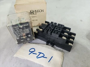 Johnson Controls KZ-5000-1 Relay w/ Socket - Picture 1 of 2