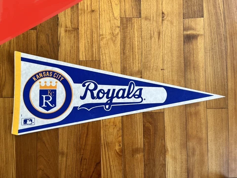 KANSAS CITY ROYALS Vintage Pennant. Officially Licensed MLB Cover