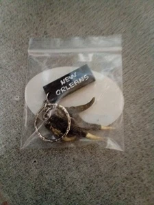 New Orleans Authentic Alligator Foot Key Chain - Picture 1 of 2