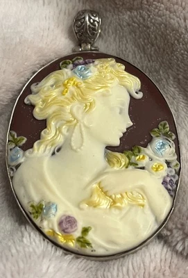 Colgante camafeo tallado en plata de ley 925 con flores pintadas, hermoso, único Foto 1 de 4