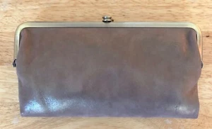 Neu mit Etikett Damen Hobo Leder Doppelrahmen Clutch Geldbörse, Lauren, Messing (Metallic) - Bild 1 von 6