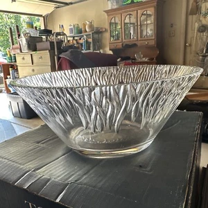 Towle Crystal Large 11” Icicle Bowl w/ Original Box - Picture 1 of 15