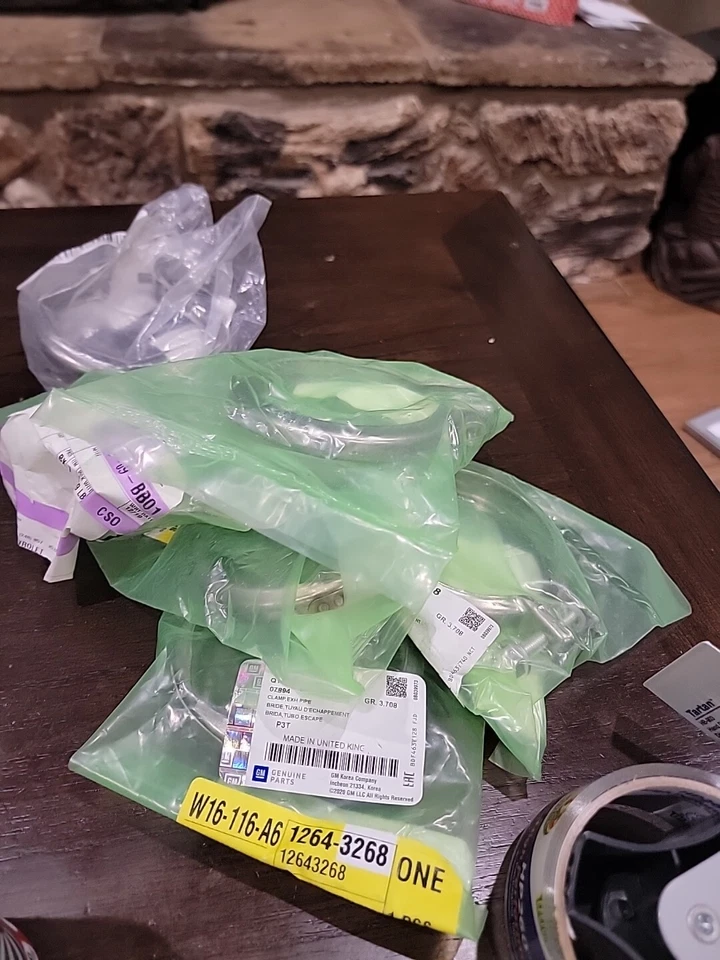 Оригинальный зажим каталитического преобразователя GM 12643268 5 штук - Изображение 1 из 1