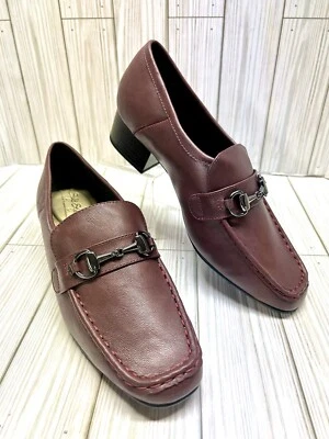 Mocassim Hush Puppies estilo macio feminino 8,5 M couro sintético vinho novo na caixa - Imagem 1 de 4