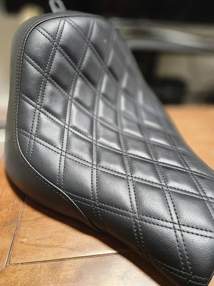 Asiento individual Saddlemen Renegade LS 2018-2021 Harley Davidson Fat Bob Foto 1 de 2