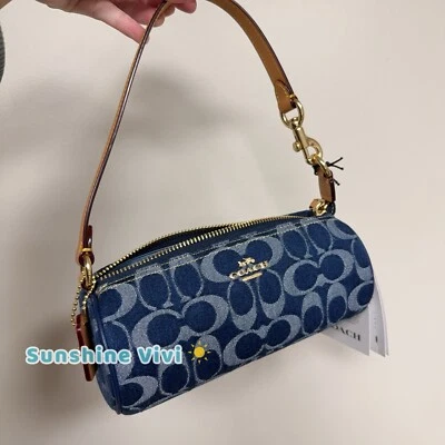 Nuevo con etiquetas Bolso Coach Nolita Barrel Limitado Firma Denim Cuero Cereza Dije CZ459 Foto 1 de 4