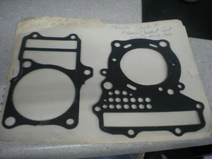 NOS OEM Honda Cylinder Head Gasket Set 1983 VT750 12250-ME9-305 - Picture 1 of 4