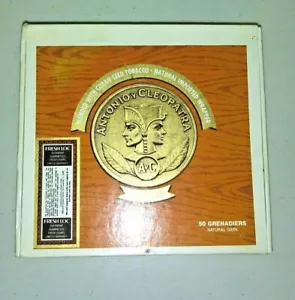 CIGAR BOX CARDBOARD ANTONIO y CLEOPATRA GRENADIERS - Picture 1 of 3