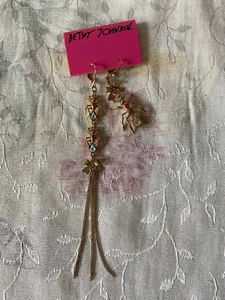 Pendientes de arco de araña Betsey Johnson nuevos con etiquetas - Imagen 1 de 5