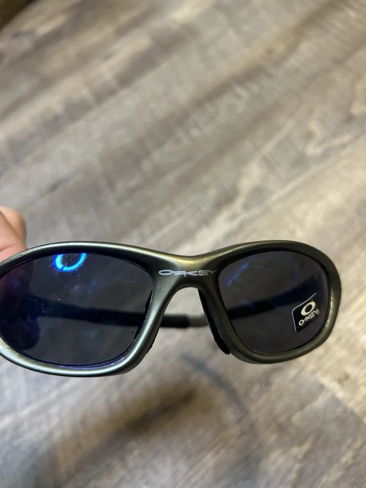 Gafas de sol Oakley Twenty XX 2000 EE. UU. pulidas verde oscuro excelente estado raras Foto 1 de 4