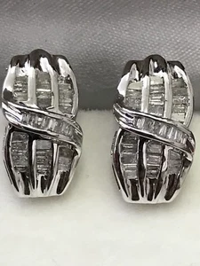 10k Solid White Gold Natural Diamond earring 0.60ct April Birthstone Baguette - Picture 1 of 7