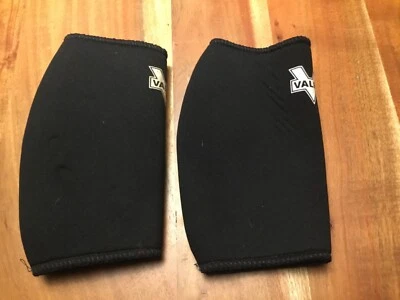 PAR de soporte de codo estándar Valeo - tamaño pequeño, suave, cojín, elevación, deportes. Foto 1 de 2