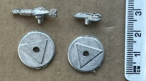 Unknown Sci-fi “ Spaceships x 2 + Bases “ Fleet Battles Full Thrust Etc (C) - Picture 1 of 2