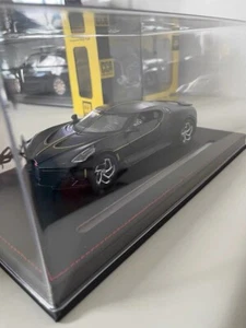 Bugatti Veyron alloy sports car model Sound of the Night matte black 1:24 - Picture 1 of 5