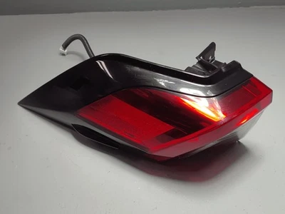 TOYOTA RAV4 2019-2025 LUZ TRASERA IZQUIERDA LADO DEL CONDUCTOR LUZ TRASERA LUZ TRASERA OEM Foto 1 de 4